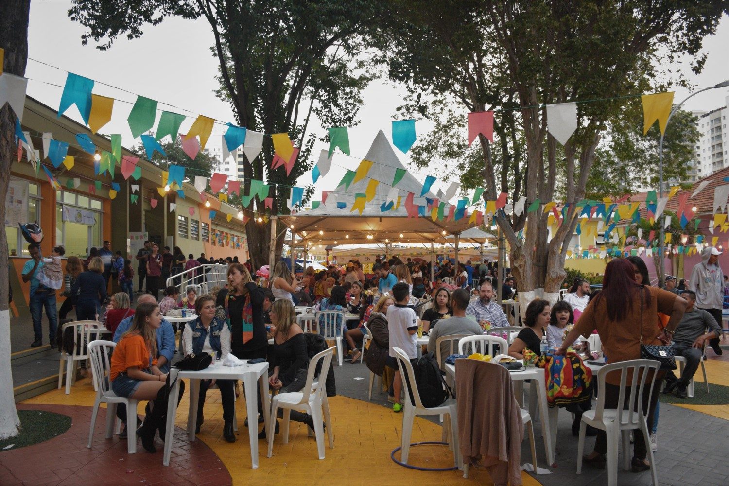 Neste domingo dia 09 de Junho vai ter Festa Junina do Lar Sírio