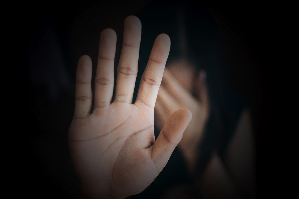 Violência contra mulheres é crime! Denúncie!