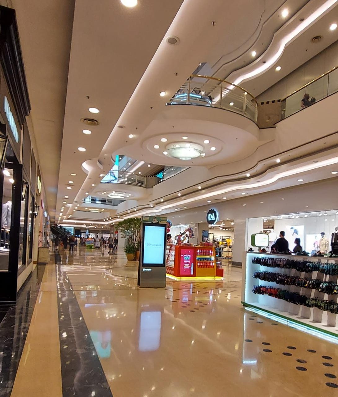 Shopping Anália Franco celebra novas lojas e expansões