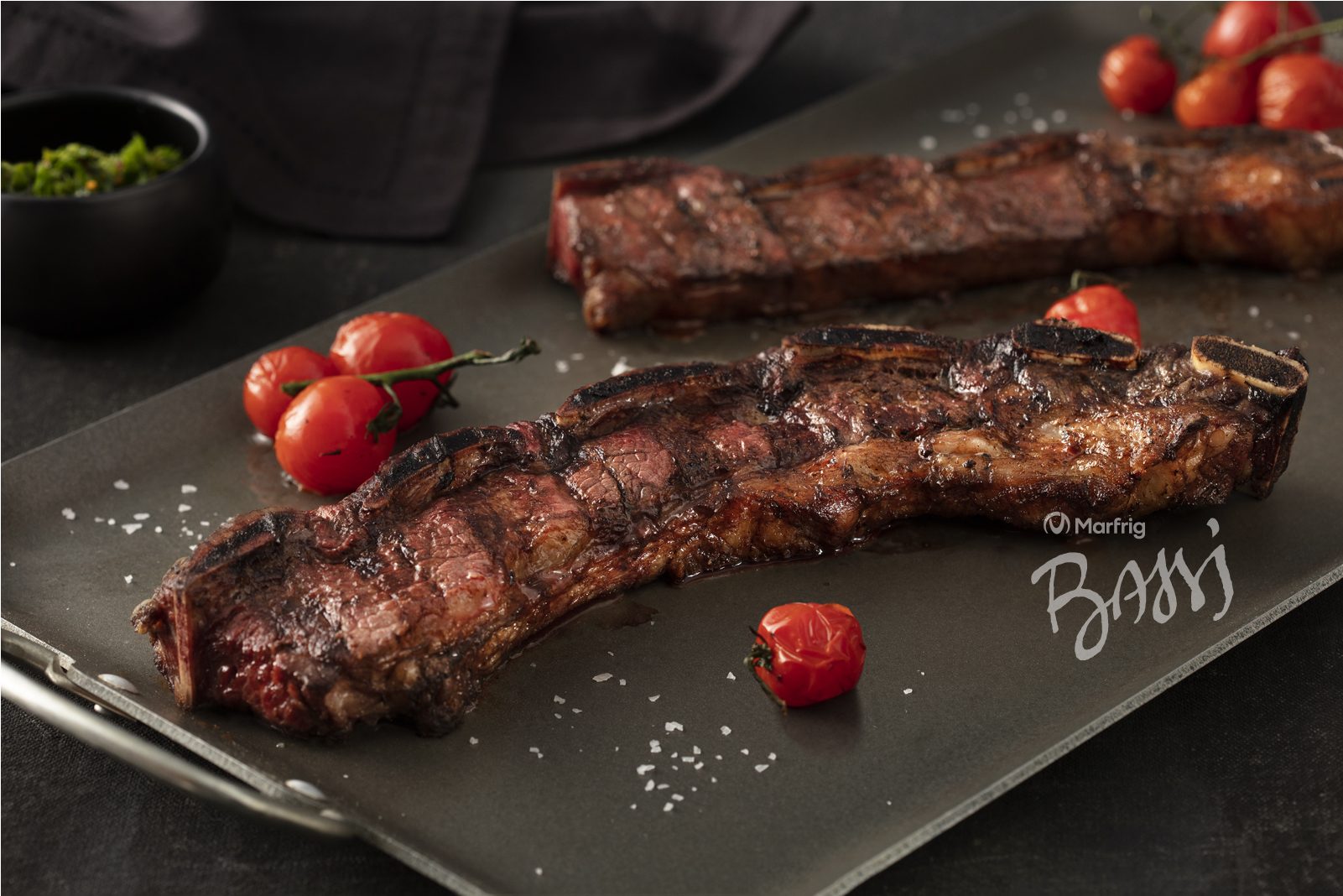 Comemore o Dia do Churrasqueiro com o app Bassi.Marfrig