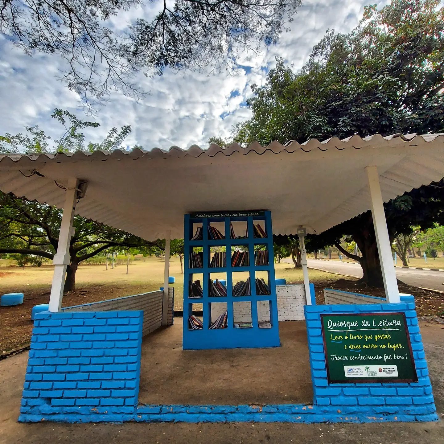 Você sabia que existe no Parque Ceret o Quiosque da Leitura?