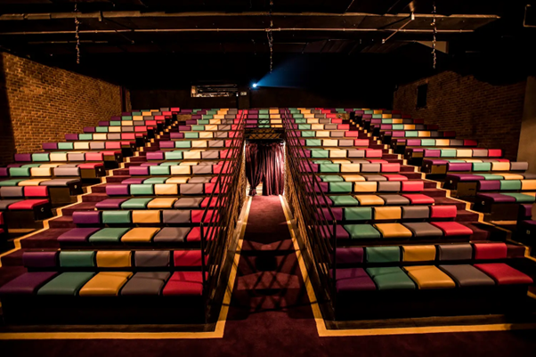 Shopping Metrô Tatuapé inaugura novo teatro e homenageia Léa Garcia