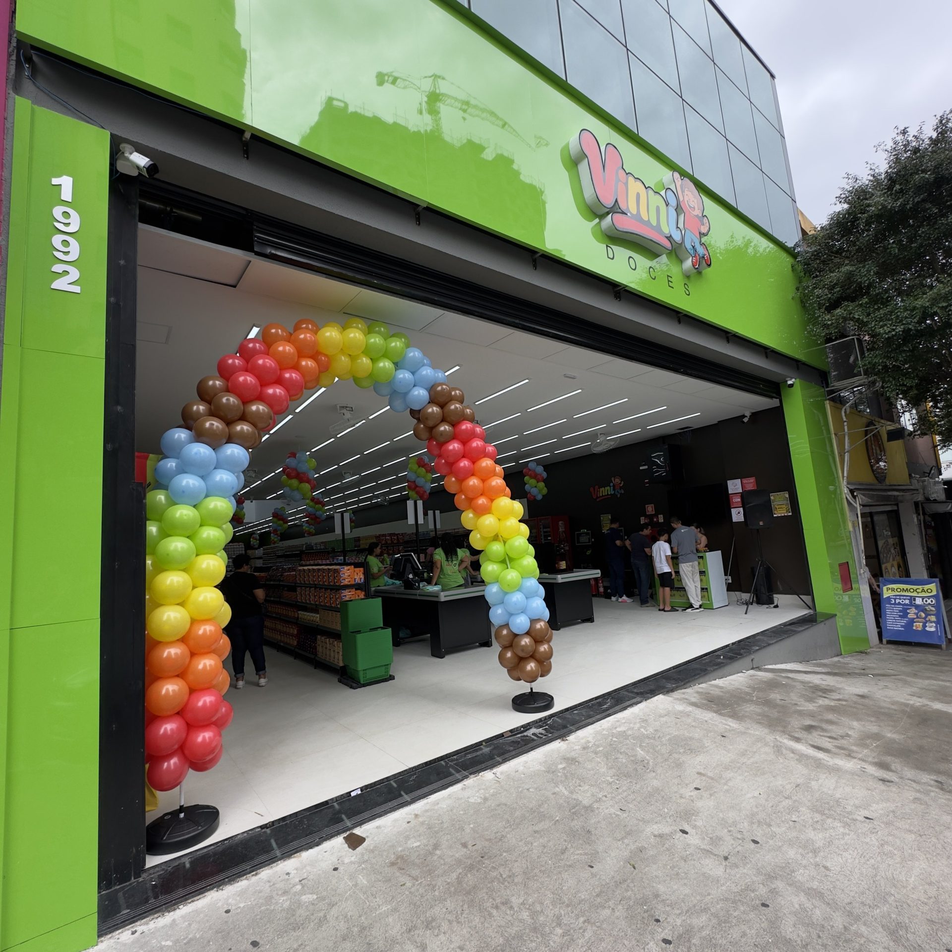 Vinni Doces inaugura nova loja e movimenta o comércio do Tatuapé