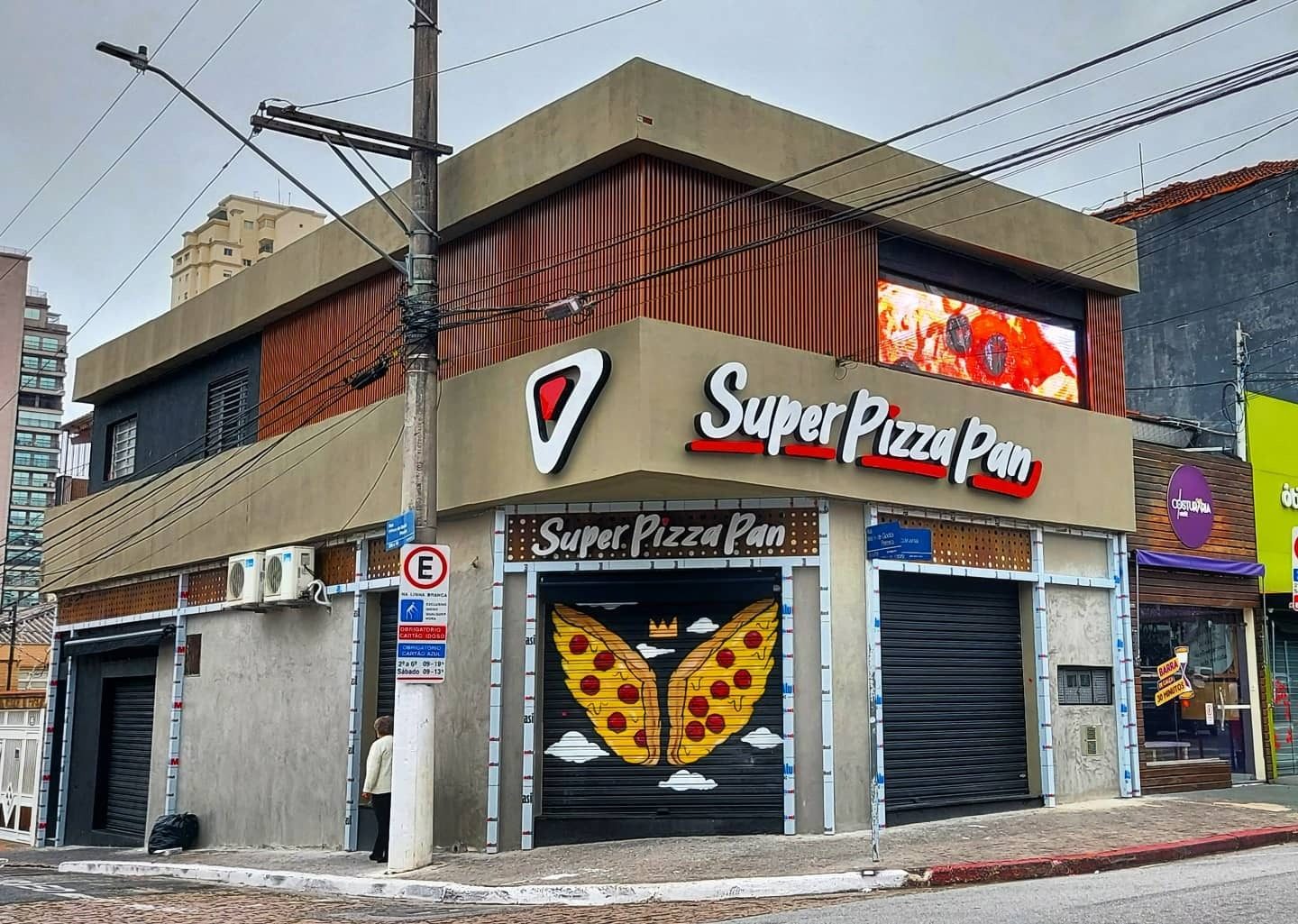 Super Pizza Pan conquista o Tatuapé com pizzas generosas e ambiente acolhedor