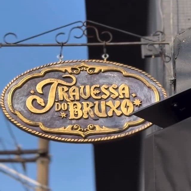 Travessa do Bruxo transforma jantar em experiência mágica no Tatuapé