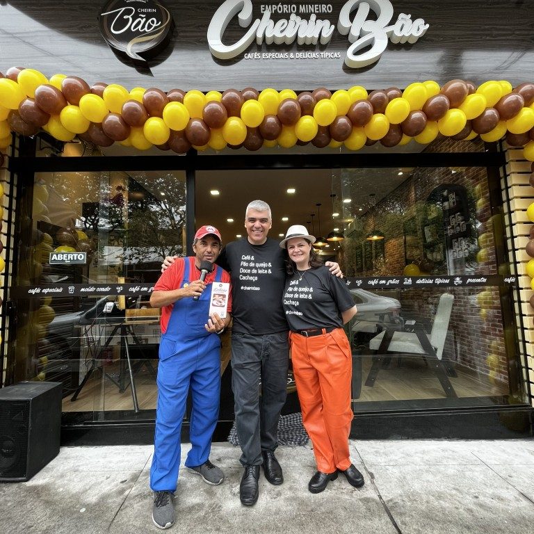 Cheirin Bão conquista o Tatuapé com cafés especiais e clima mineiro na Praça Sílvio Romero