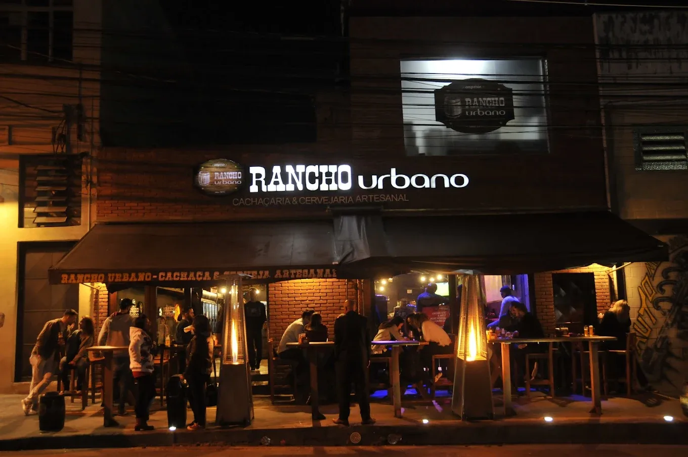 Rancho Urbano mistura bar, empório e música ao vivo e se destaca na noite do Tatuapé