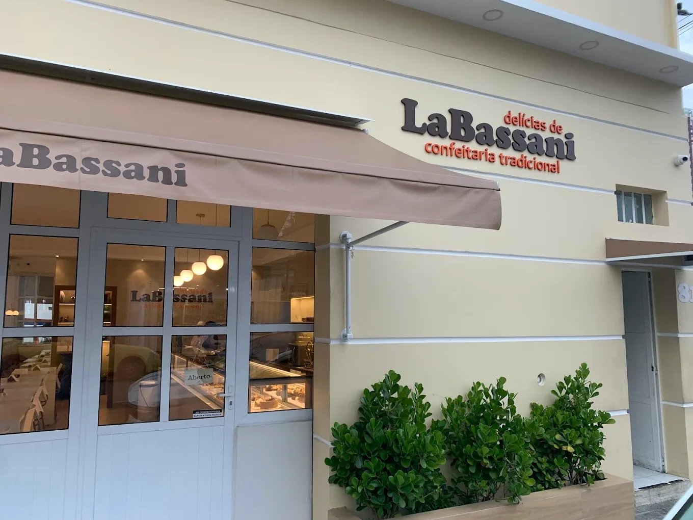 La Bassani: a confeitaria do Tatuapé que conquistou gerações com doces e bolos artesanais